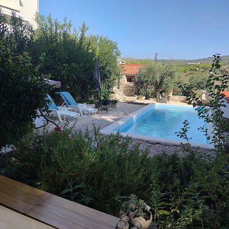 Vacation House Milka Milna  Esterno foto