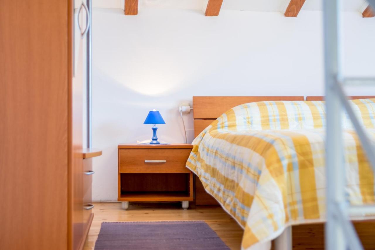 Vacation House Milka Milna  Esterno foto