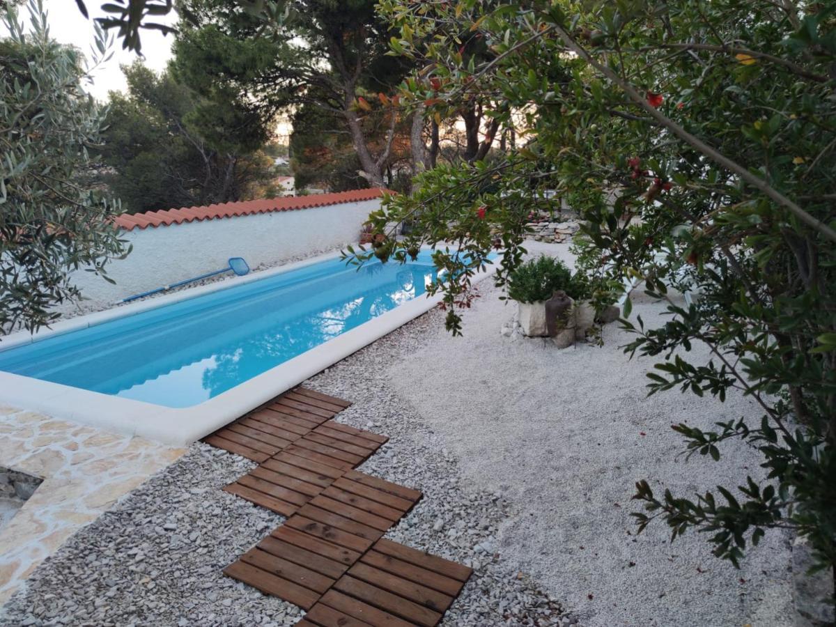 Vacation House Milka Milna  Esterno foto