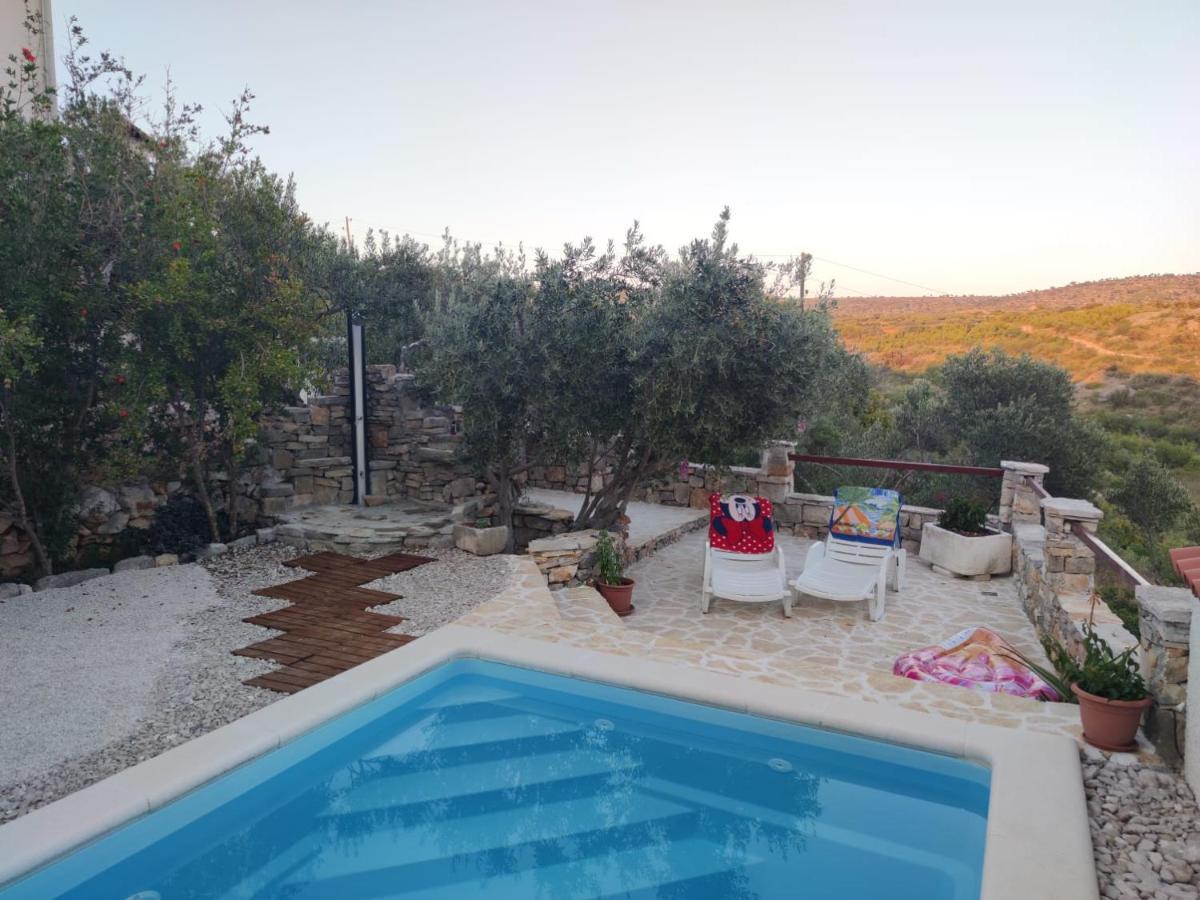 Vacation House Milka Milna  Esterno foto