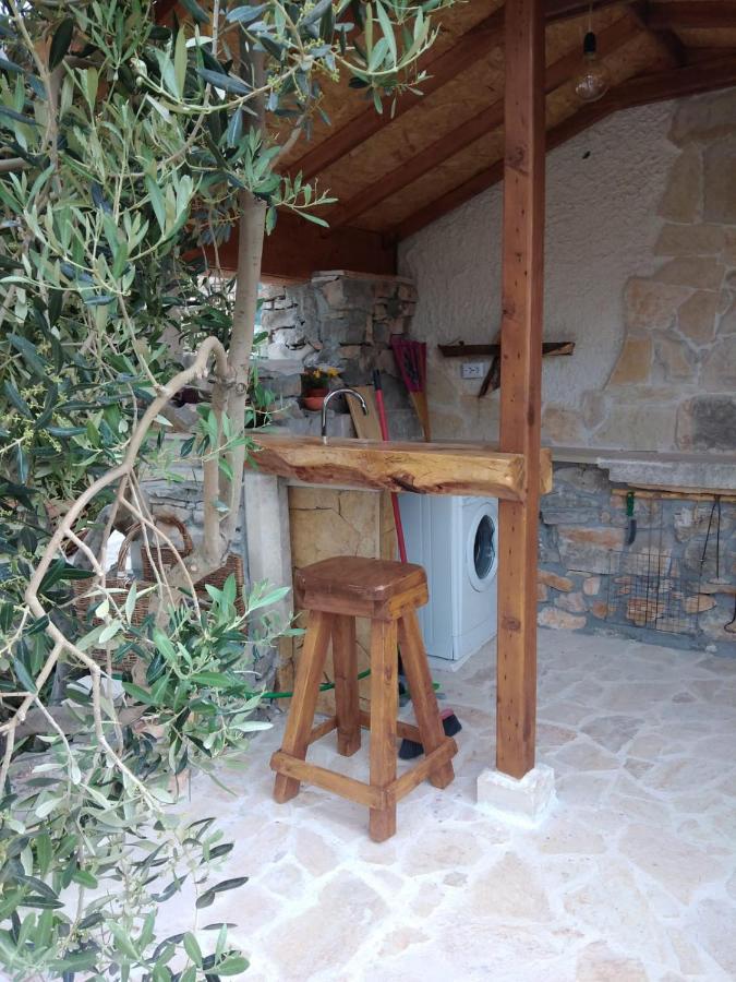 Vacation House Milka Milna  Esterno foto