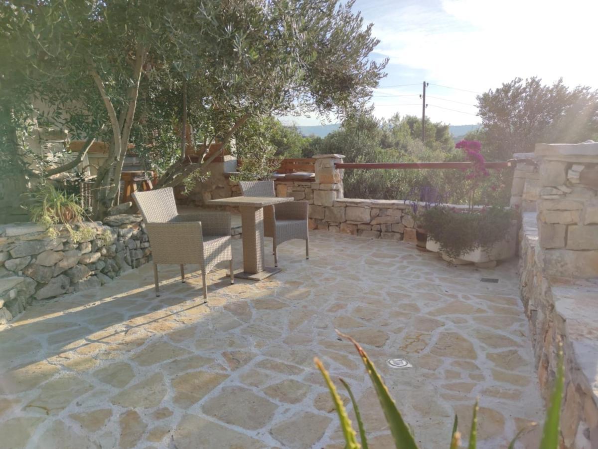 Vacation House Milka Milna  Esterno foto